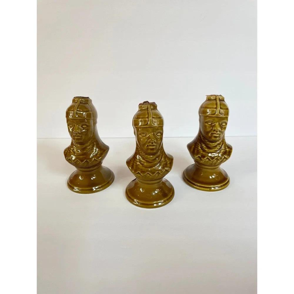 Vintage Italian Calamassi Wine Decanter Set 3 Ceramic Knight Chess Piece Olive